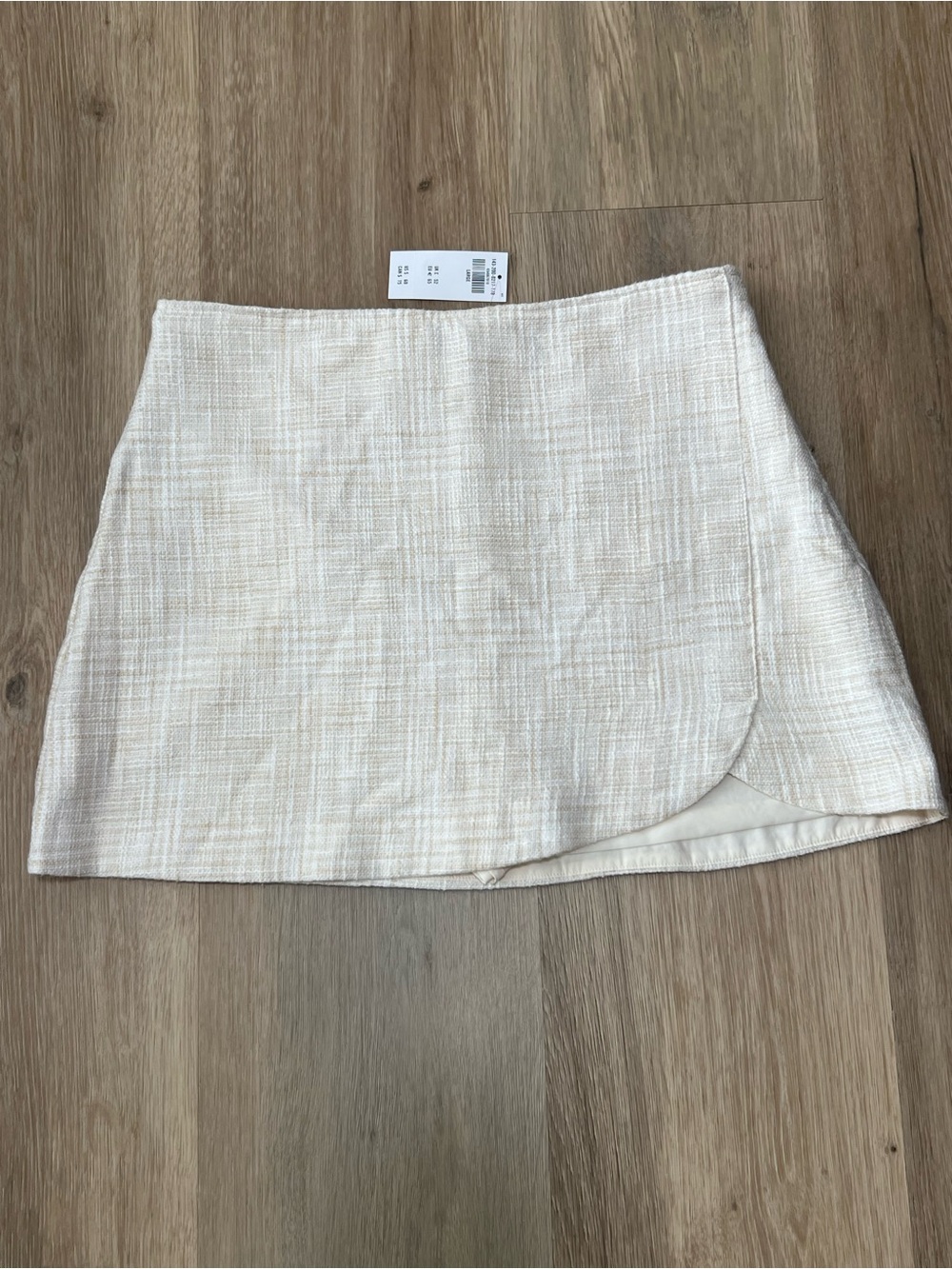 Abercrombie & Fitch Co-Ord Tweed Mini Skort in Cream size large